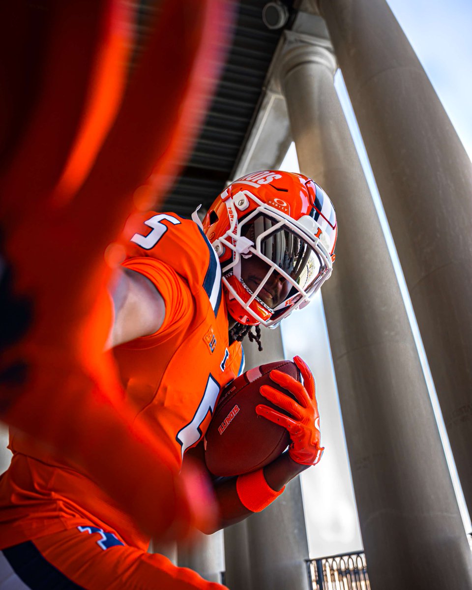 Illinois Football tweet media