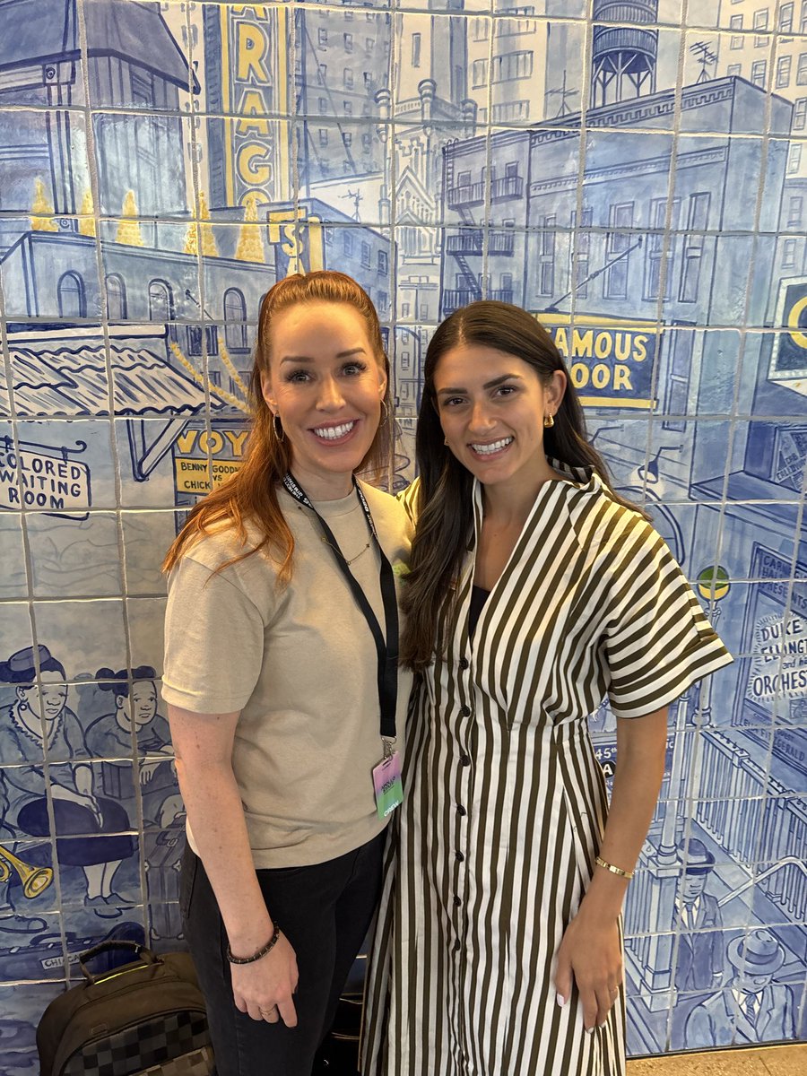 leahtaylor's tweet photo. Lovely meeting you IRL @sophiebuona!
#Apollonext @useapolloio https://t.co/Rnmo0xeEUC
