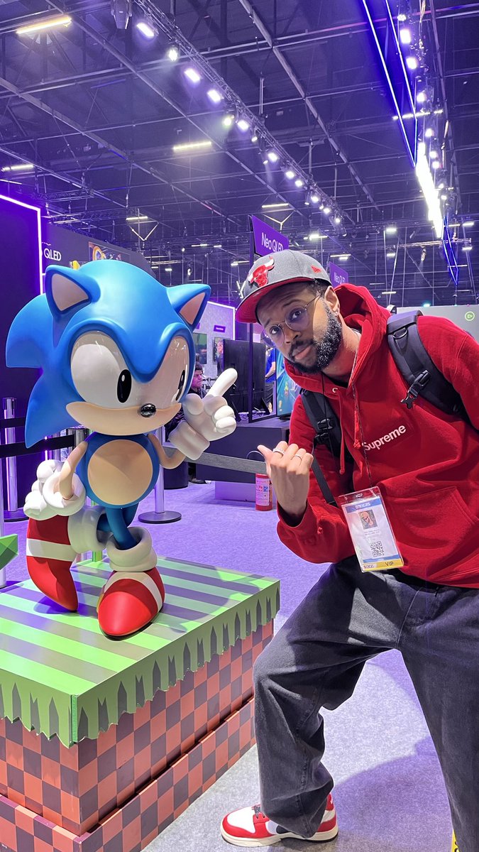 Vlog 🐺 tweet media