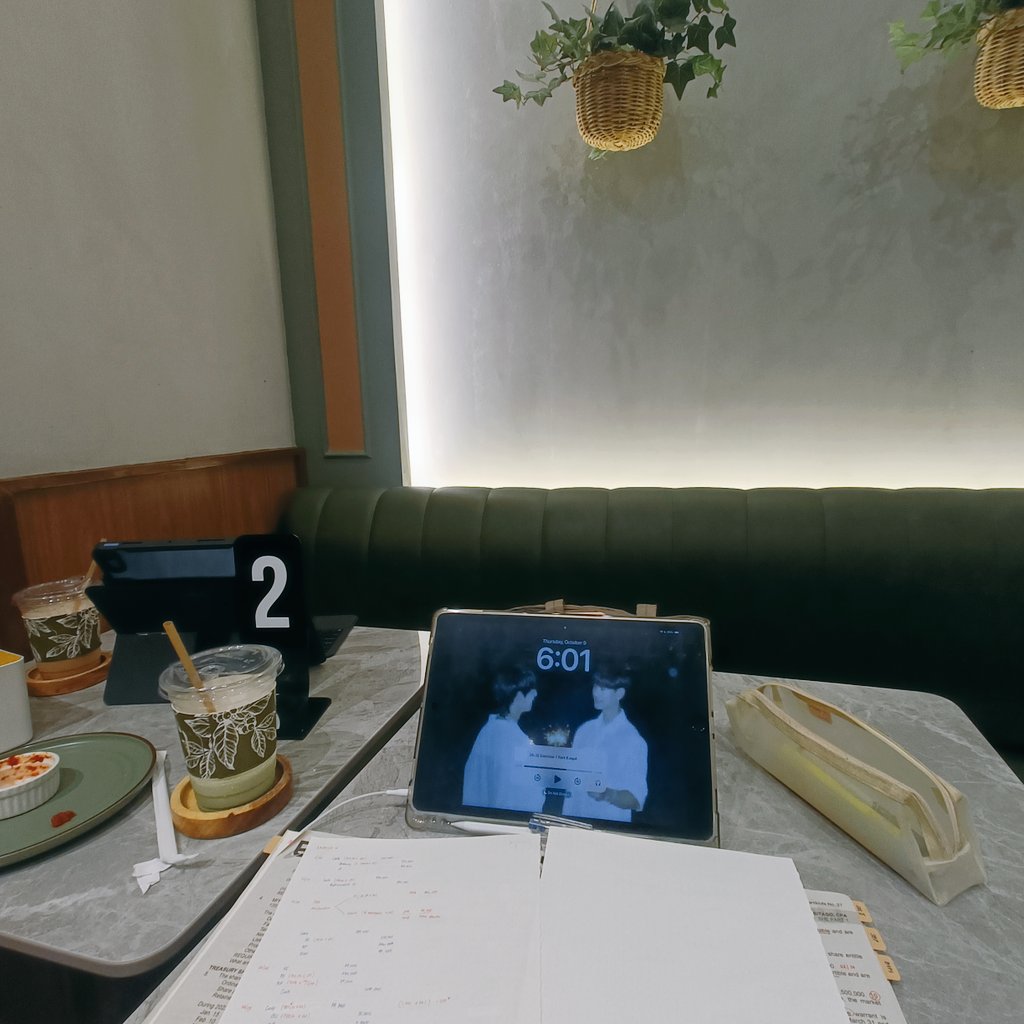 faa_cpa's tweet photo. 👾 riri's study log! .⁠｡⁠*⁠♡✧⁠*⁠。

🗓️|101025
⌛| 2 hrs 40 mins 57 secs 

 *⁠.⁠✧∘⁠˚⁠˳⁠°｡⁠☆ 
                    backlogs 🙂‍↔️😮‍💨

study out with my older sister 🍀

#studyout #studytwtph #studytwt #studybuddy #studylog #bsa https://t.co/RmIA477aDA