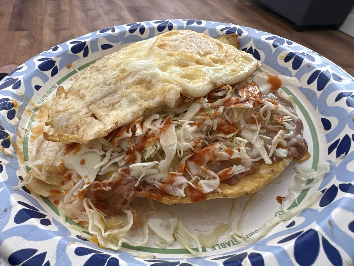 Fried Egg on a Tostada… 👍🏽