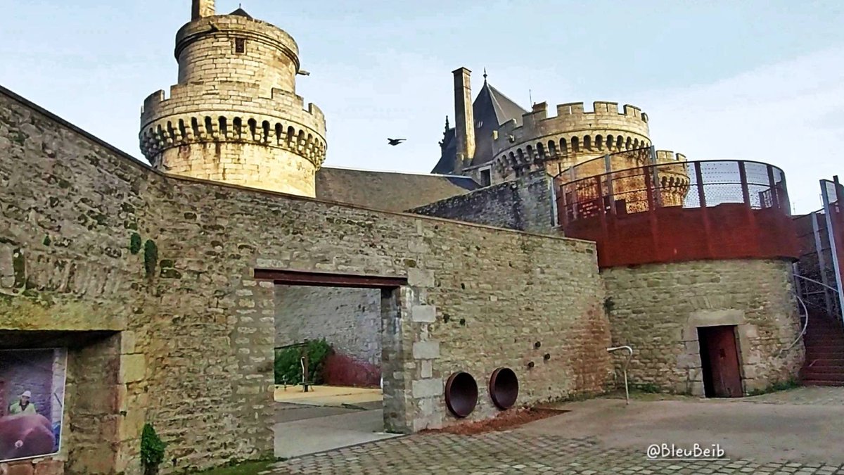 BleuBeib's tweet photo. Alencon, France https://t.co/sac8FFXb0D