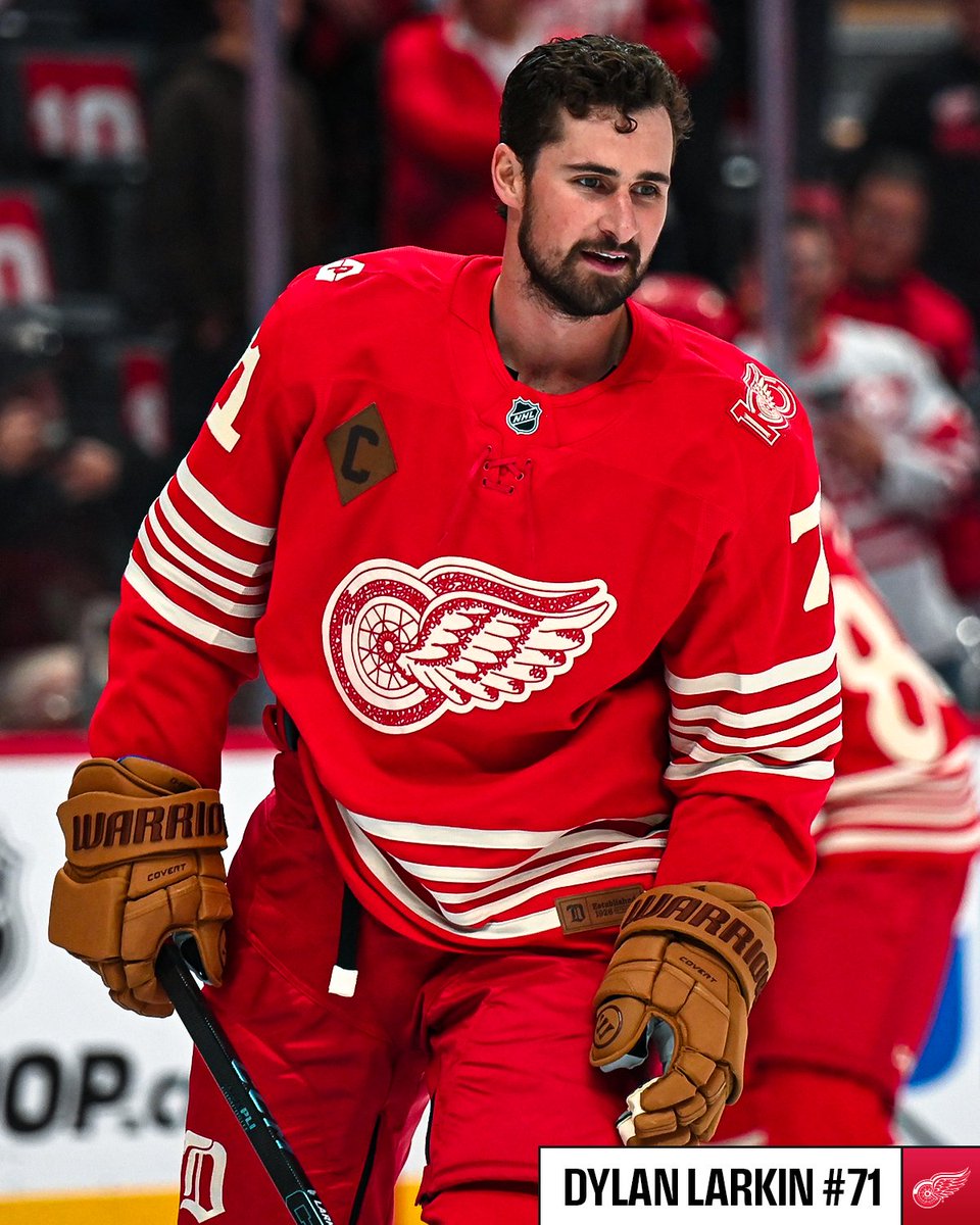 NHL's tweet image. How nice are these @DetroitRedWings centennial jerseys? 🔥 #NHLFaceOff