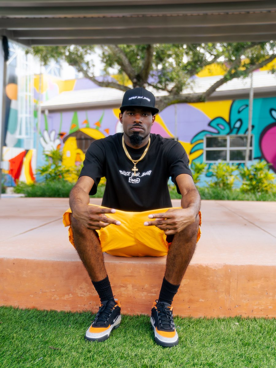 MarkEdmond954's tweet photo. My new EP, “Edmond Way: Embrace Your Journey” available now on all platforms 👉🏾 https://t.co/FWHi1s3n87

#EdmondWay https://t.co/MPpleNUOul