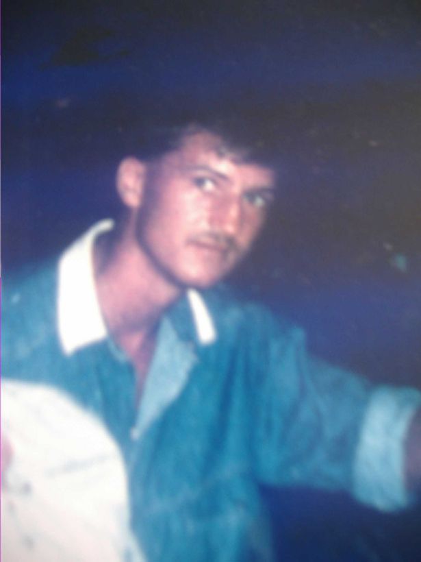 Davolaar's tweet image. James Philip Delaney, a car worker from Ellesmere Port, was born on this day in 1969.
He was 19 years old when he lost his life at Hillsborough in 1989.
RIP James, 🙏❤️
Never Forgotten, JFT97