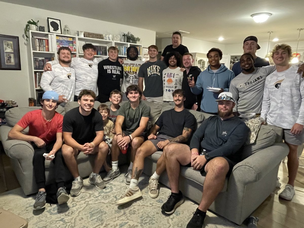 Brett Hickman (@coachhick) on Twitter photo 2025 Pitt bulls! Thankful for how these guys come to work everyday day and make our defense better through their efforts as the scout team ! ๐ #pittbullapalooza 2025 Pitt bulls! Thankful for how these guys come to work everyday day and make our defense better through their efforts as the scout team ! ๐ #pittbullapalooza