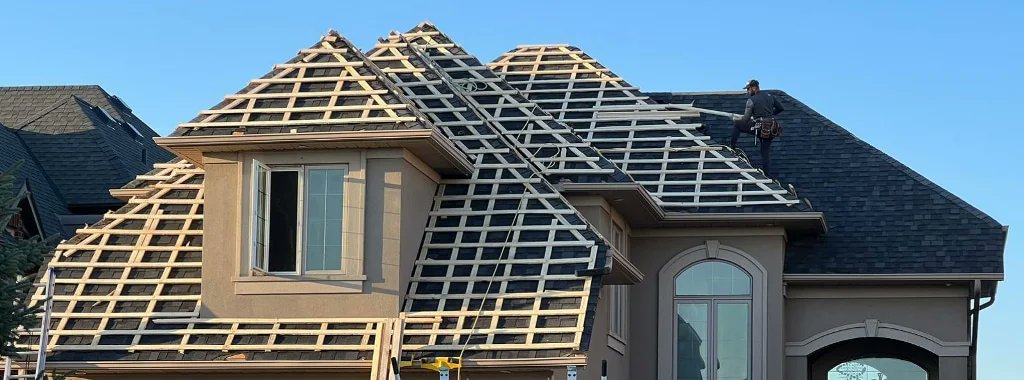 constructive_in's tweet image. Success in roofing starts from the ground up with safety, skill and a steady hand.
 #ConstructionGoals #ConstructiveInSights #BuildStrong #RoofingTips #HardWorkPaysOff #Craftsmanship #RoofingProfessionals #HomeImprovement #StayMotivated #BuildingTheFuture