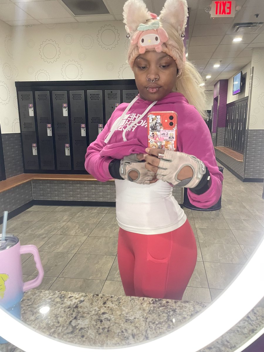 GoddessBaezy tweet media