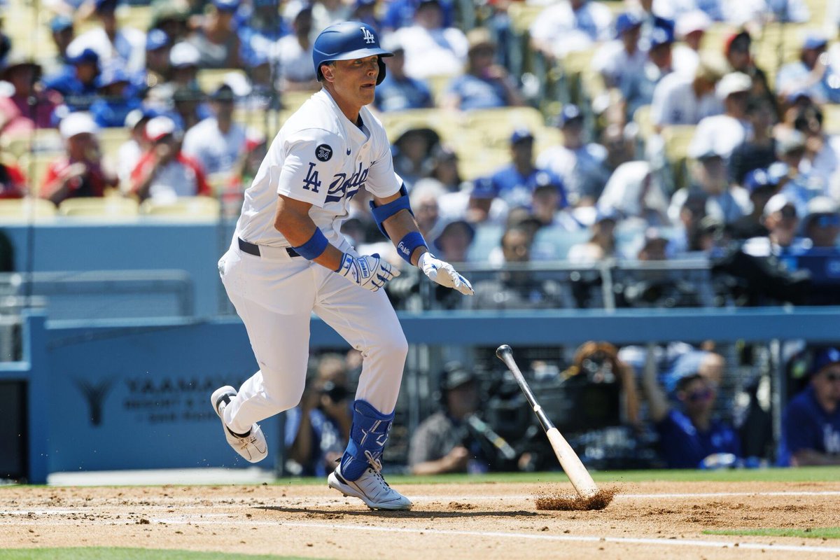 Alex Call's first 5 AB's this postseason:

Single
Single
Walk
HBP
Single

An underrated piece in the Dodgers' lineup 🔥