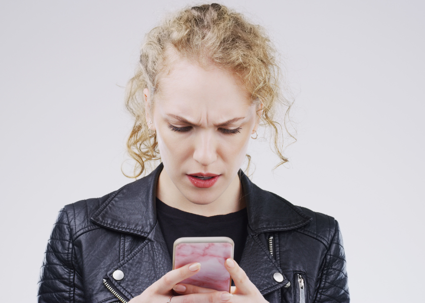 .
“It should have been obvious that #scammers were trying to siphon money from my account, so the #FinancialAdvisor is liable.” #WhichCaseWon?

shorturl.at/diz3d

#PhishingScam #scams