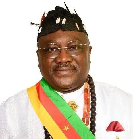 Senator and chief of the Bafaw clan in Southwest Cameroon,We condemn your actions towards the CDC worker's calling them thieves if they do not vote CPDM, although you have apologize. 
No one should be exempted in respecting the policy of democracy and human rights values.