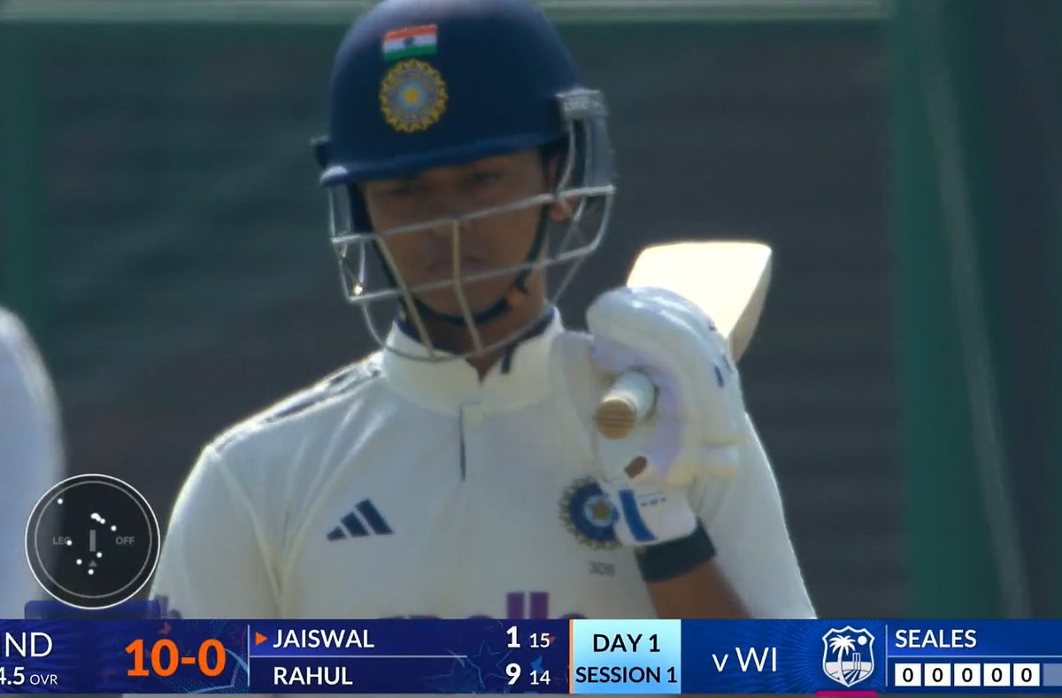 AakashCric's tweet image. Sunil Gavaskar on live comms: "Hey Bish, I wanted to ask, is Tevin, is Tevin an unusual name in WI? Tevin Imlaaach (mocks). Are you sure the people who named him were not 'TOTLAS' as we say in India? Maybe they wanted to name him Kevin"
Standards of commentary.. ears bleeding