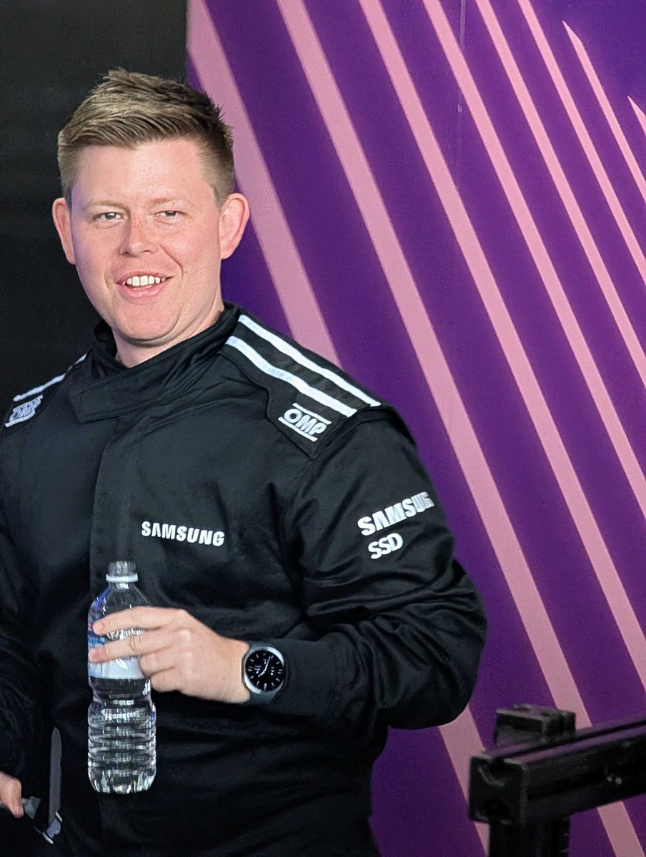 Andrew Wray tweet media