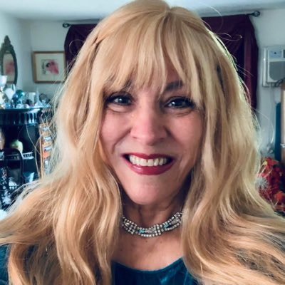 MaryReynard3's tweet photo. #NewProfilePic https://t.co/3zZu9rHwyF