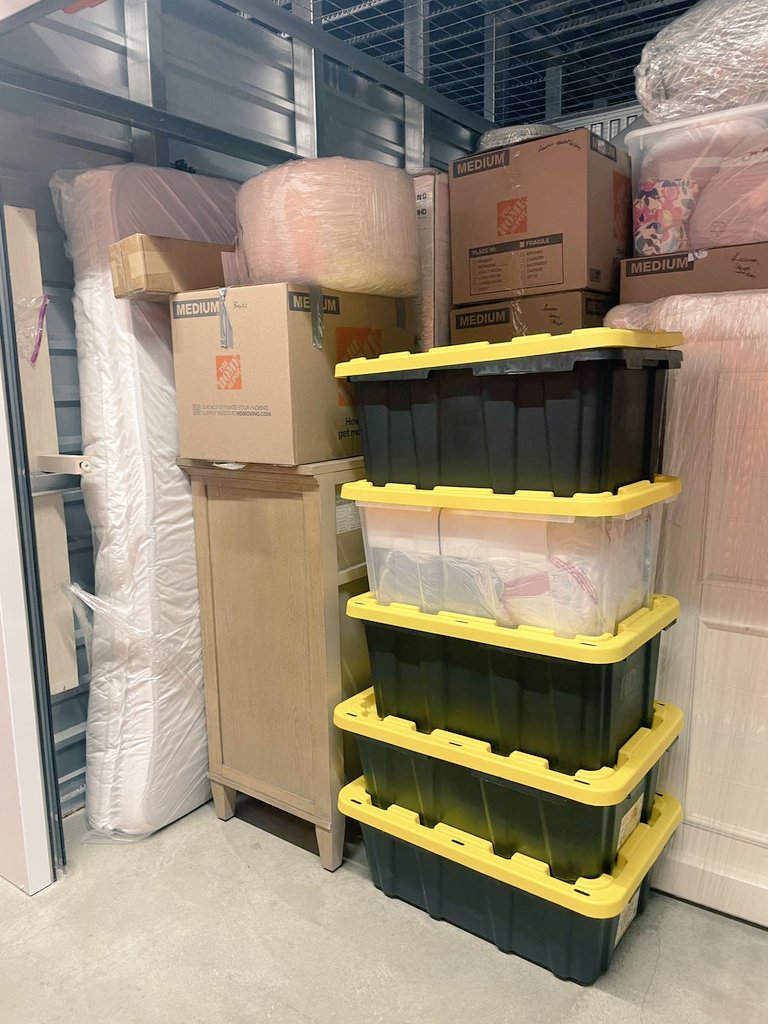 FastruckMoving's tweet photo. Smooth Moves, Safe Storage 🏡📦

Our Fastruck Moving crew recently helped a customer move their belongings into a local storage facility. Each item was wrapped with care, labeled clearly, and stacked with precision to make the most of every bit of space. 🧤🎯 https://t.co/XREcuGKBD3