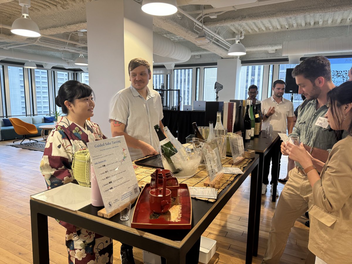 roseajohnson's tweet image. at Sake Tasting for tech week with @500GlobalVC! exciting to hear from emerging Japanese startups who are building locally + scaling globally 🇯🇵🇺🇸#SFtechweek @Techweek_ @WeWork