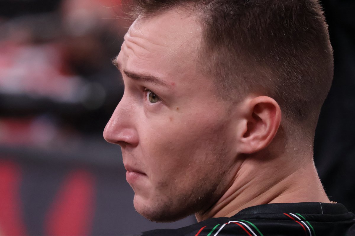 togetsu_RAN12's tweet image. 今まで岳濱田に似てるって思ってたけど（似てるけど）、実物のプロトニツキは男前でした😉
肌がキレイ✨
常に誰かに話しかけて陽キャなところはミキエレット🇮🇹にそっくり！

2025.10.07 有明アリーナ
#OlehPlotnytskyi 選手