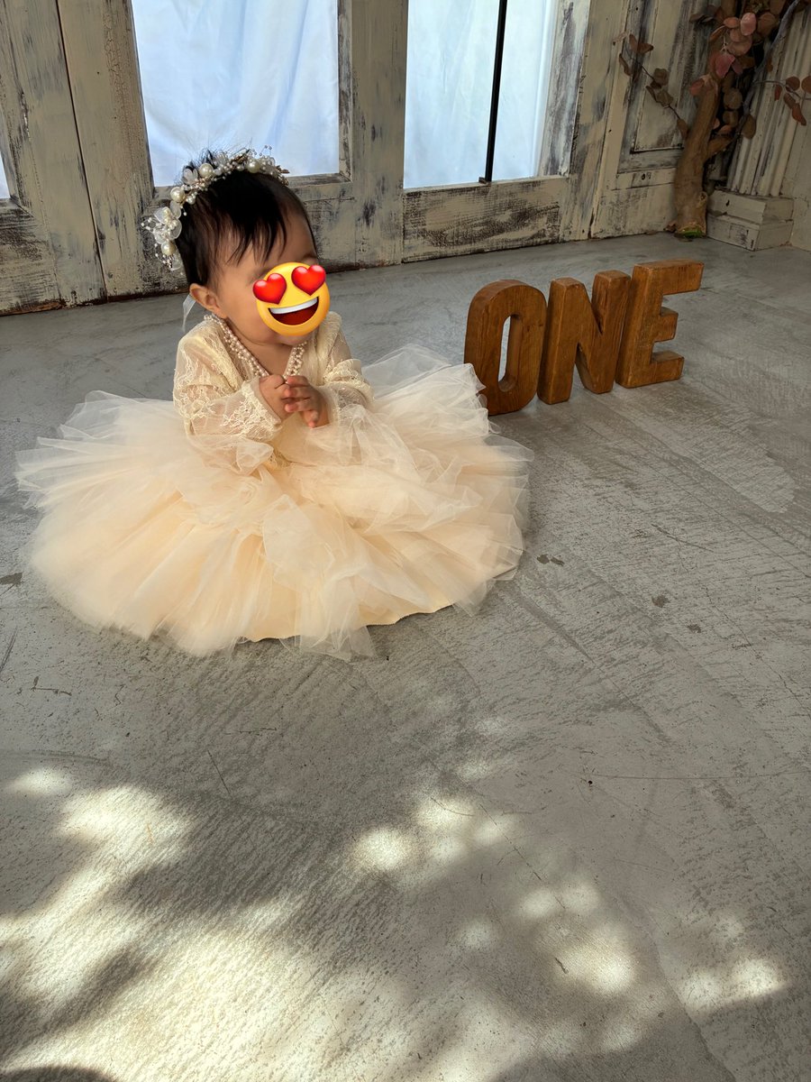 copanda93__'s tweet photo. 🎉🎂🥂𝐻𝑎𝑝𝑝𝑦 𝑏𝑖𝑟𝑡ℎ𝑑𝑎𝑦💐🧸🎁
赤ちゃん卒業。
まだまだ赤ちゃんでいてくれていいんだよ。
この1年間幸せな時間をくれてありがとう。
癒し系で毎日笑顔で可愛すぎる。
これからも一緒に色んなとこ行ったりして
いっぱい思い出作っていこうね🥺💕︎
生まれてきてくれてありがとう👶🏻💗 https://t.co/GELNMmflTg