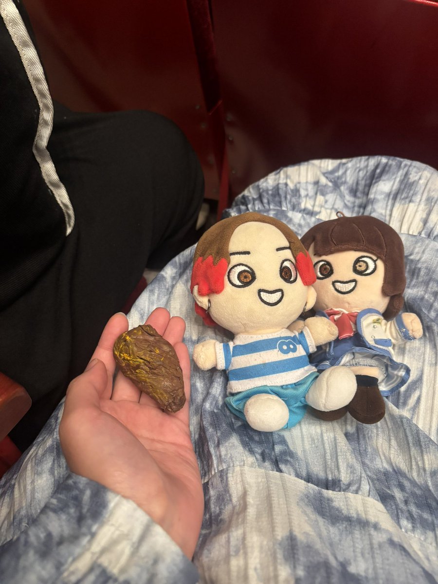 83inoo's tweet image. 昨日ですが、ヤスくんの舞台2回目✨
I列でかなり近くで観れて幸せでした🥰💙💙
公演中の落下物⁇もまさかの取れた笑笑😂

#安田章大
#やすくん
#eighter
#アリババ
#愛の乞食
#森ノ宮ピロティホール