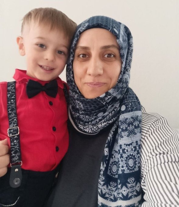 BOLDmedya's tweet photo. ⚠️ Hamile kadın cezaevinde risk altında

👶 KHK ile kapatılan yurtta müdür yardımcısı olan 5 aylık hamile Leyla Arslan, 8 yıl 9 ay hapis cezası nedeniyle Edirne’de tutuklandı. Eşi, Arslan’ın hem kendisi hem bebeği için hayati risk taşıdığını ve acilen serbest bırakılmasını talep etti.