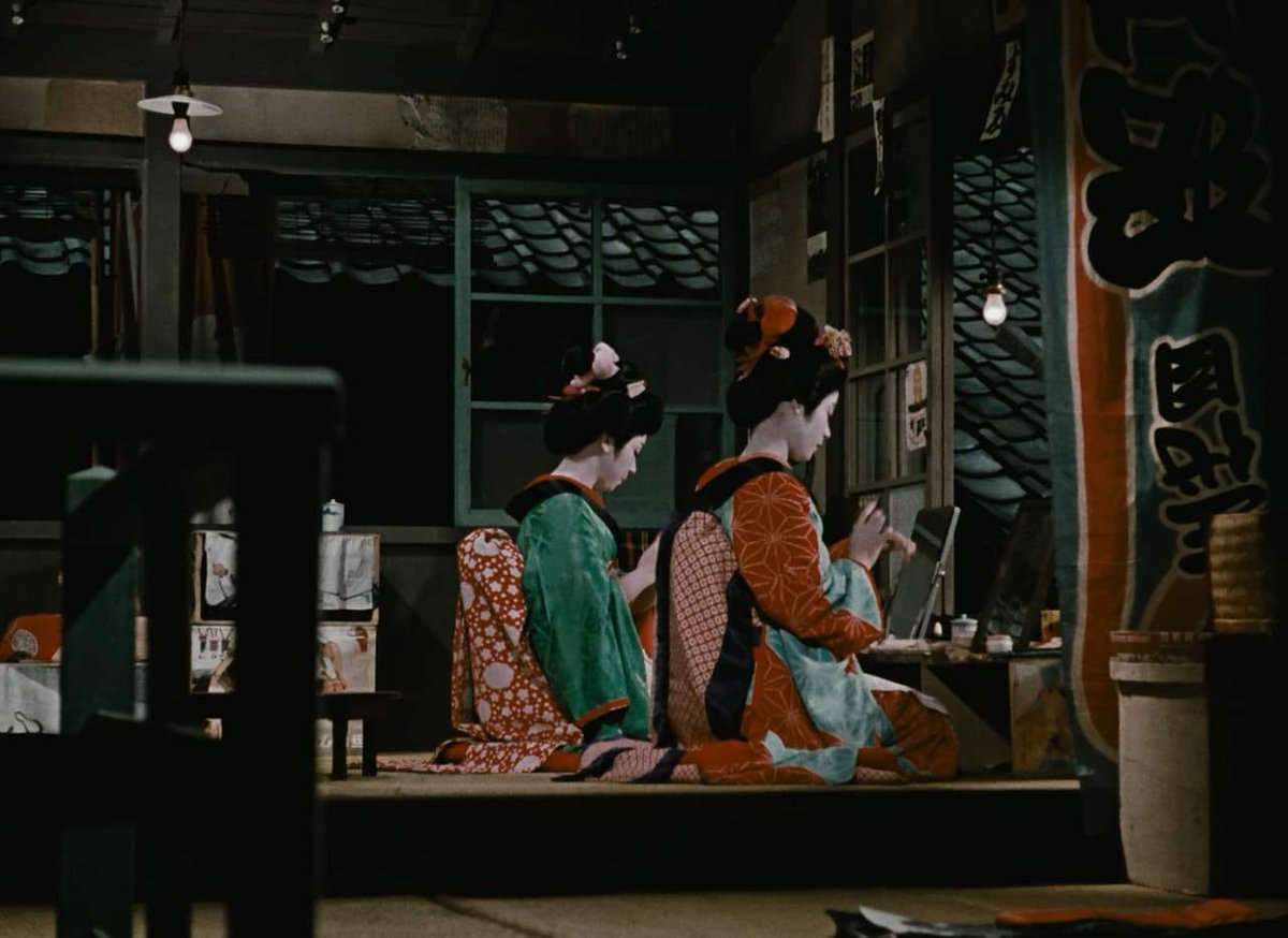 La hierba errante [浮草 (Yasuhirō Ozu, 1959)]
DoP: Kazuo Miyagawa