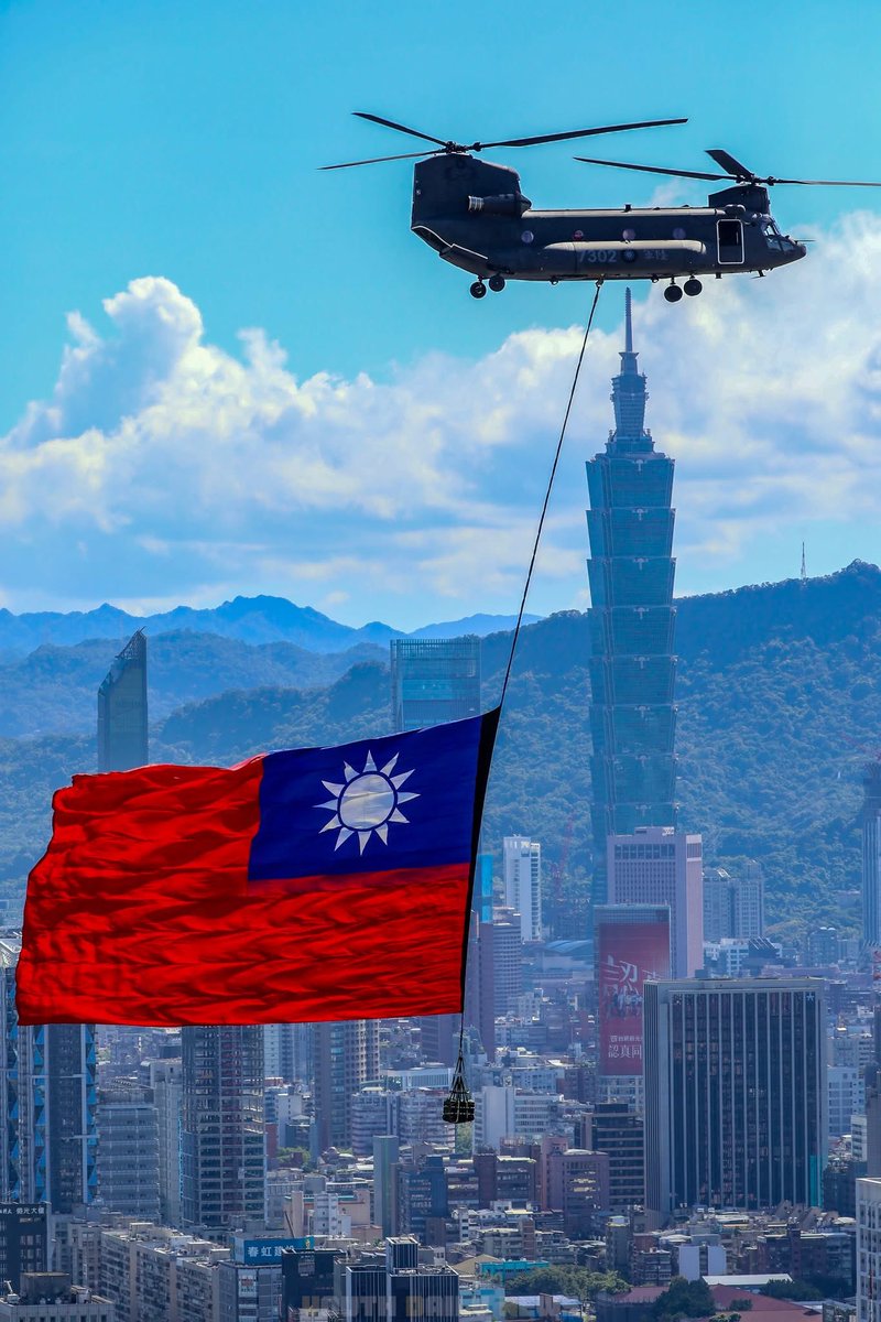 YDN_NEWS's tweet image. 🇹🇼Republic of China’s 114th National Day! 
#ROCArmedForces #Taiwan #DoubleTenthDay
🇹🇼#中華民國 114年 #國慶!