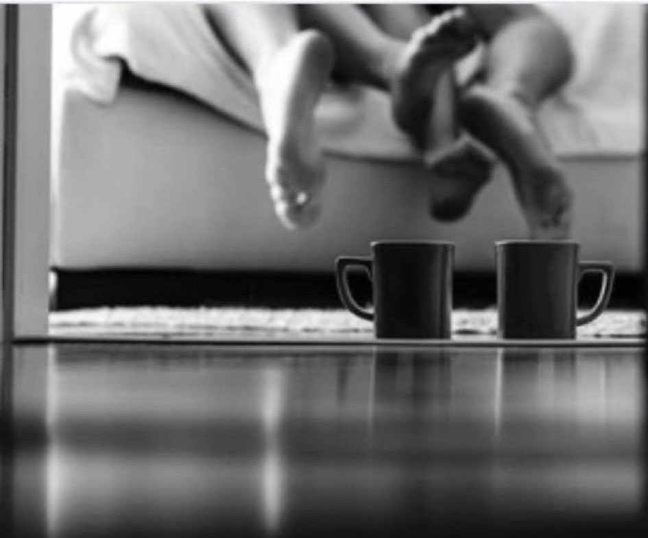 Quédate con quién se aprenda de memoria cómo pides tu café
🩶🤍

Viernes 

Buenos días 🙂