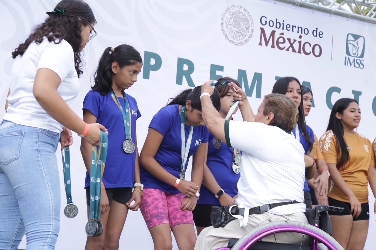HectorAntonioMX's tweet photo. A nombre del DG del #IMSS, Mtro. @zoerobledo, la Coord. de #CulturaFísicayDeporte, felicita a todos los competidores provenientes de las 35 OOAD de @Tu_IMSS🇲🇽 que participan en los Juegos Nacionales Deportivos #ODEIMSS y #PARA-ODEIMSS 2025 en📍#Oaxtepec, Mor.
Todos son ganadores 👊