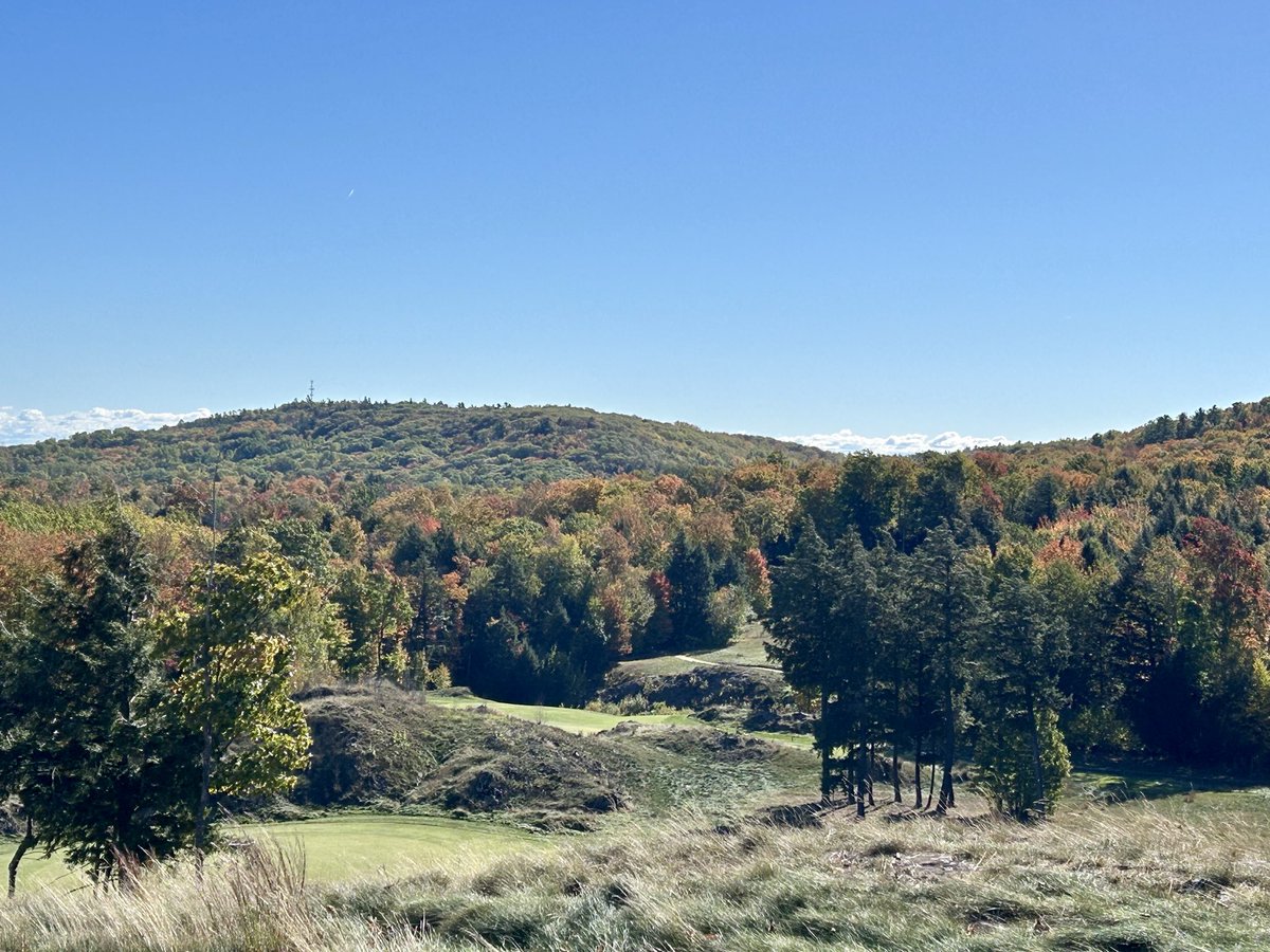 eccschrades's tweet image. Fun day at #TheWalls today.  Fast greens loads of fun with other golf staff. 😎🏌️🏌🏾‍♂️⛳️⛳️🥃🥃