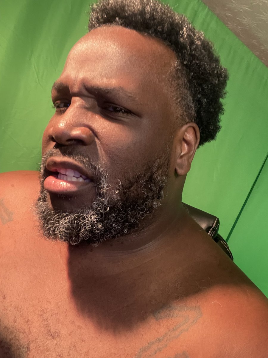 We outside for a bit wit my brudda <a href="/El_Tirador215/">Big Uzi PUHHHvert</a> while having a little nightmare!!!

twitch.tv/deuceman06