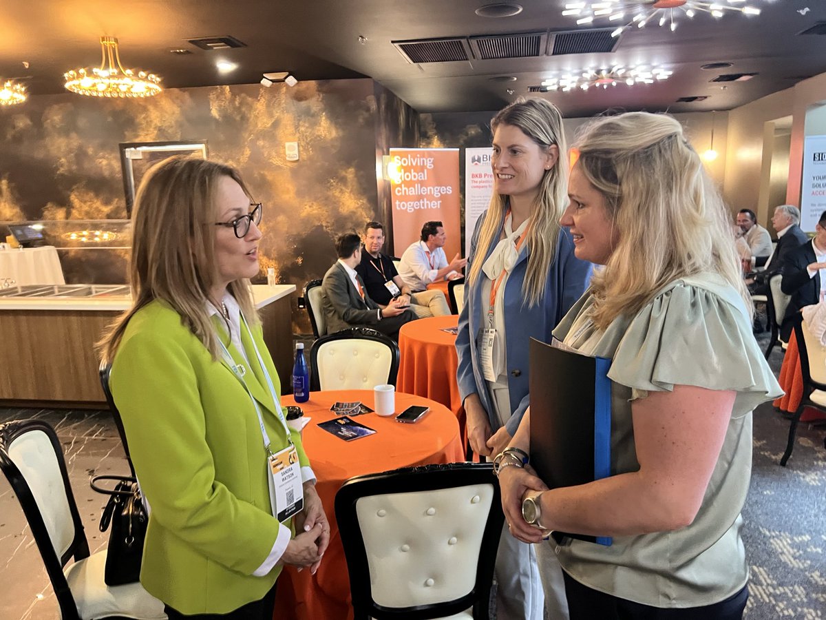 SandraWatsonAZ's tweet image. Together, Arizona, Taiwan and the Netherlands are advancing innovation, strengthening supply chains &amp;amp; shaping a more resilient semiconductor future. #SEMICONWest