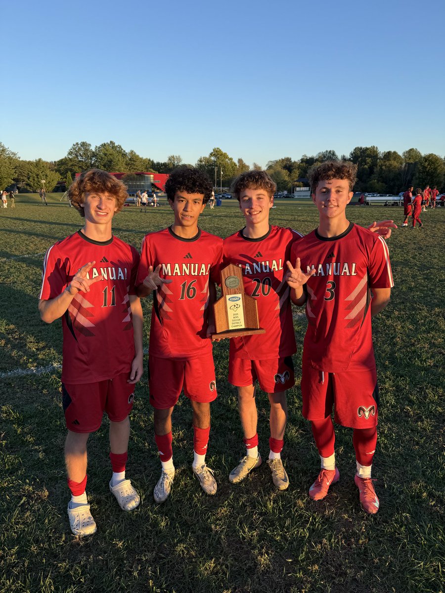 Manual Boys Soccer tweet media