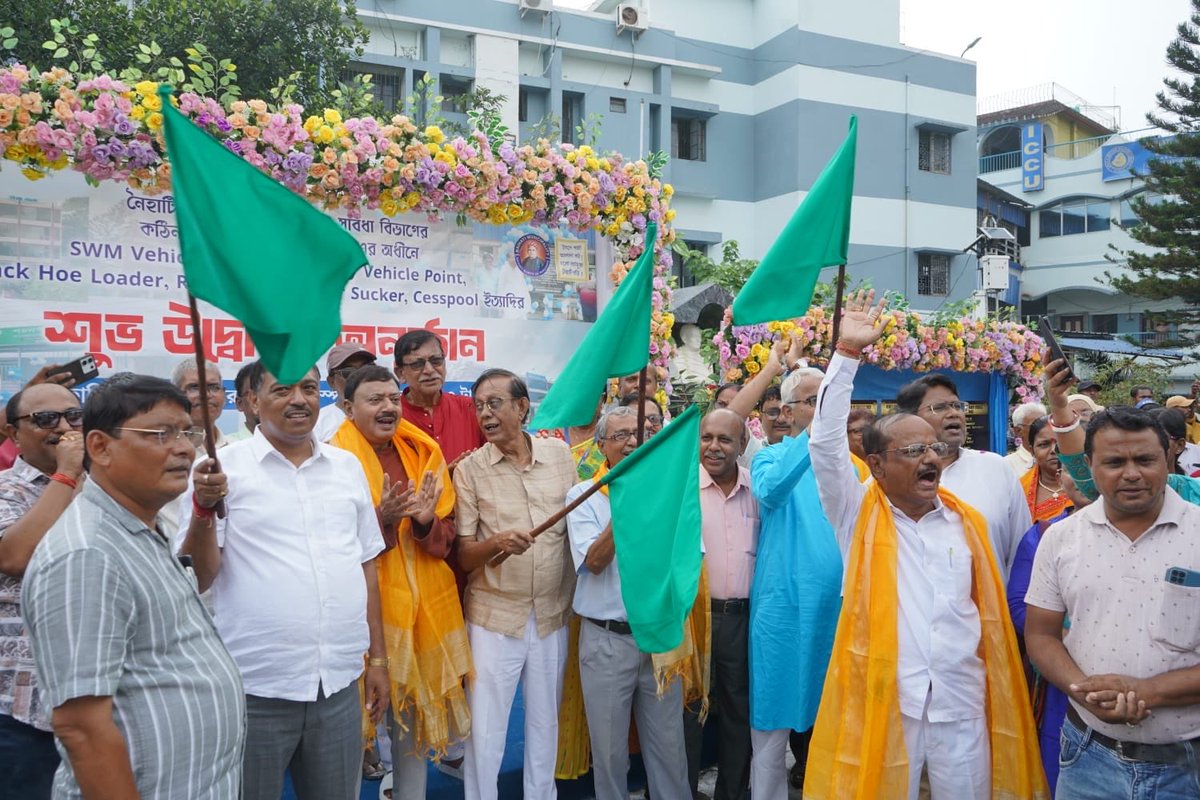 A <a href="/KamAvida/">Kam Avida</a>  make hi performance Sewer section cum jetting machine flagged off in Naihati Municipality by  ; Shri Partha Bhowmick - MP ,  Shri Sanat Dey - MLA 
Shri Ashok Chatterjee - Chairman &amp;  Shri Sekhar Bhowmick - CIC. Our Mr  Partho Sarkar hands over the Key