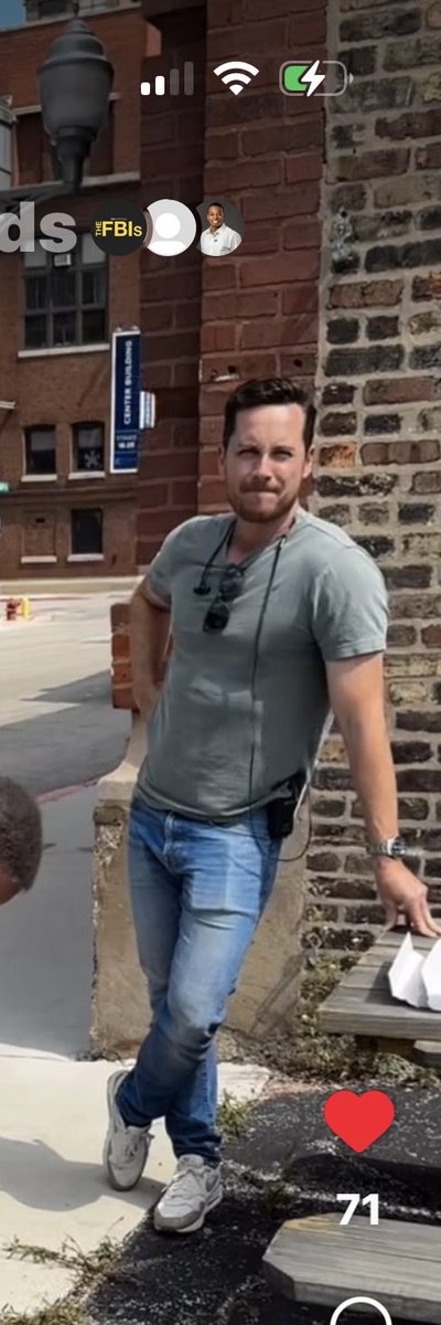 Bys photo’s of our King, director Jesse lee Soffer. Looking great making magic 🪄