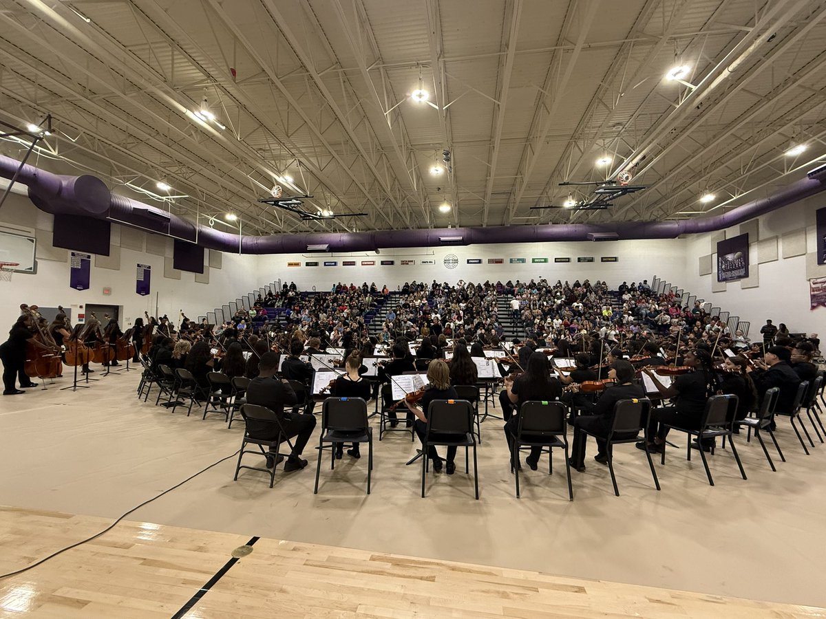 LHCseanwatson's tweet image. Our 7th grade orchestra concert took place tonight at LHC. Our students were able to showcase all that they have learned in the first quarter of this school year. This is a very talented group. It was a packed house! #wearewayne @LHCWilson @LHCorchestra