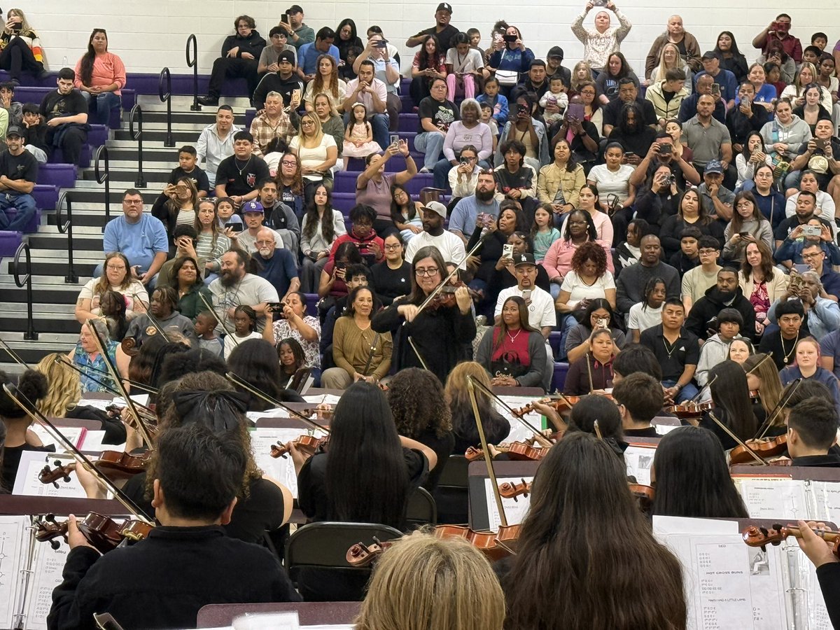 LHCseanwatson's tweet image. Our 7th grade orchestra concert took place tonight at LHC. Our students were able to showcase all that they have learned in the first quarter of this school year. This is a very talented group. It was a packed house! #wearewayne @LHCWilson @LHCorchestra