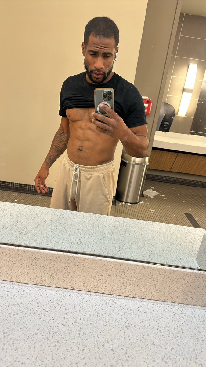 Back in the gym 💪🏾‼️🎯