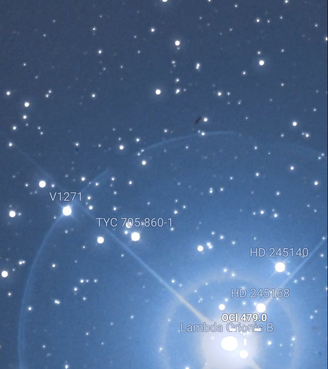 SandyFields's tweet image. Caught something at the 12 noon postion of Orions cluster a few datmys ago.