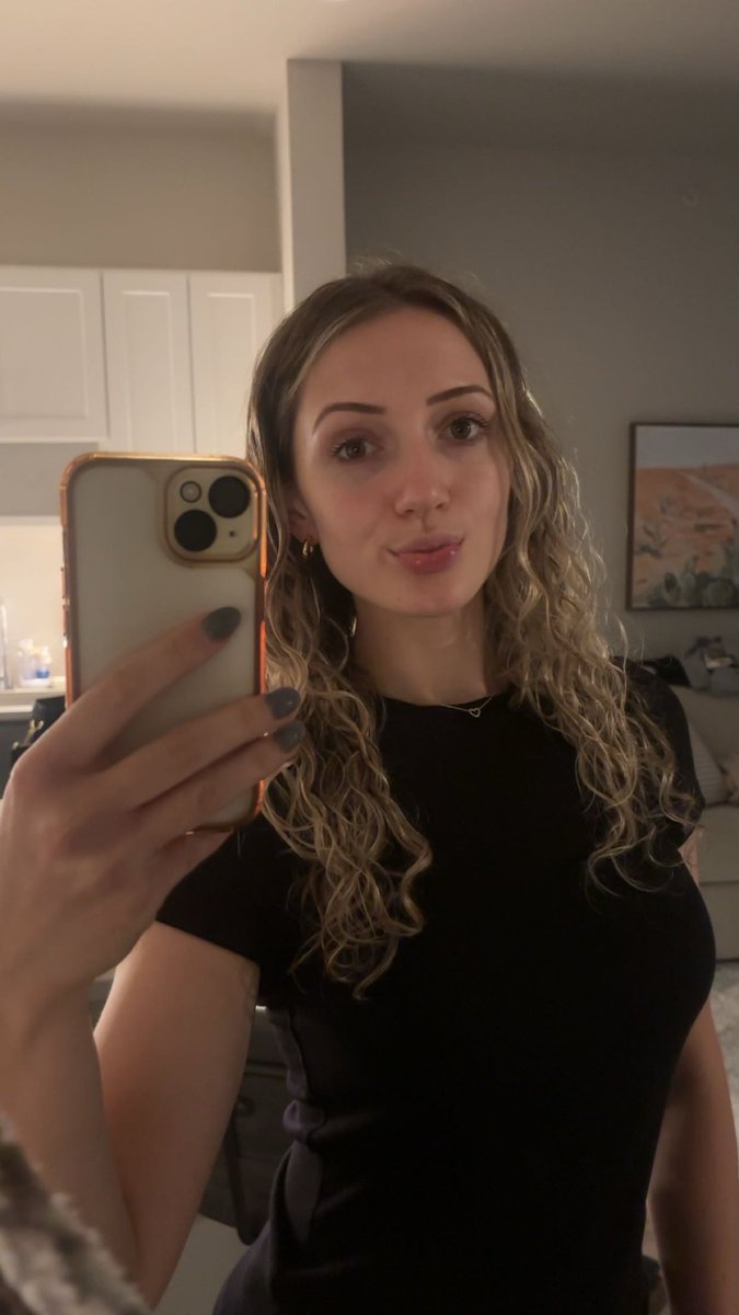 Happy Friday Eve 😎🥳👻