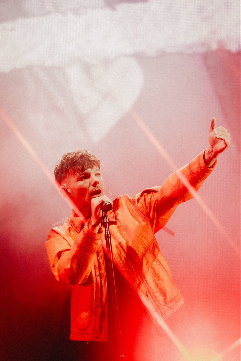 nikkimarieJPG's tweet photo. Louis Tomlinson | Away From Home Festival 2025

📸 @nikkimarieJPG 
(Credit if reposted)
@LTHQOfficial @Louis_Tomlinson 
#awayfromhomefestival #AFHFNewYork #AFHF25 https://t.co/LB6wjZWxse