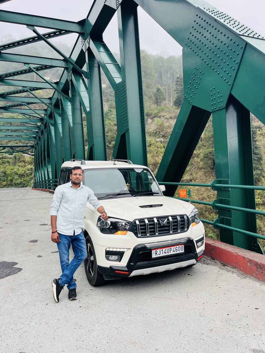 PawanBhajak's tweet photo. टीम पवन भजाक के प्रमुख साथी गढमोरा सोलर प्लांट के मालिक हर समय मेरे साथ रहने वाले महेंद्र जी तंवर नुरपूर को जन्मदिन की बहुत बहुत शुभकामनाएँ।
@mahendranoorpur 💐💐❤️💕🎂🎂 https://t.co/1dIxoRrTAH