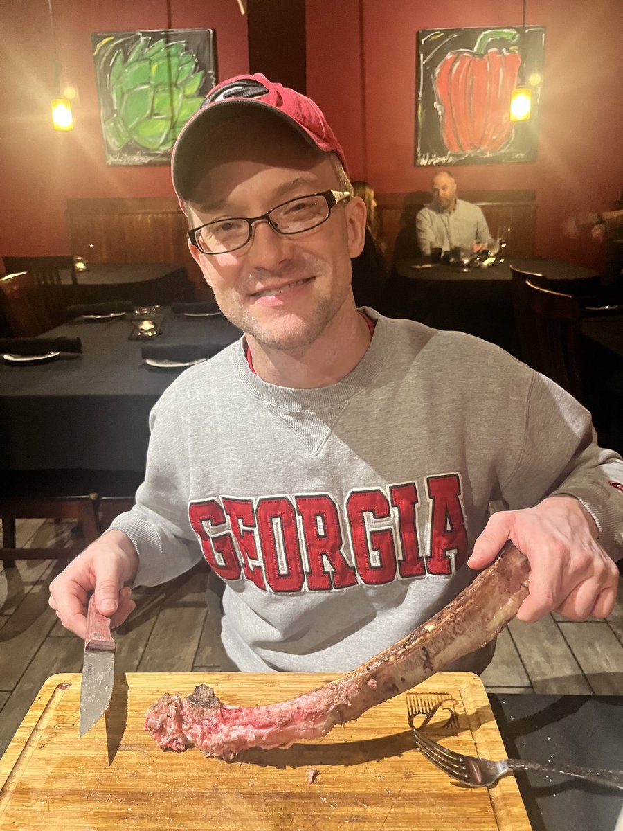 matthewtpropes's tweet photo. It was great to meet @CoachWhiteUGA at Porterhouse Grill in Athens - thanks for being kind to my boys, Coach White. They love @UGABasketball - and I finished the tomahawk ribeye! 😎 #GoDawgs https://t.co/ZoFQg1b7l8