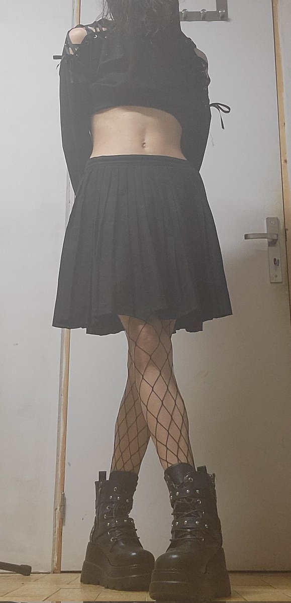 ClemTheFemboy's tweet photo. https://t.co/OrX72IK0E9