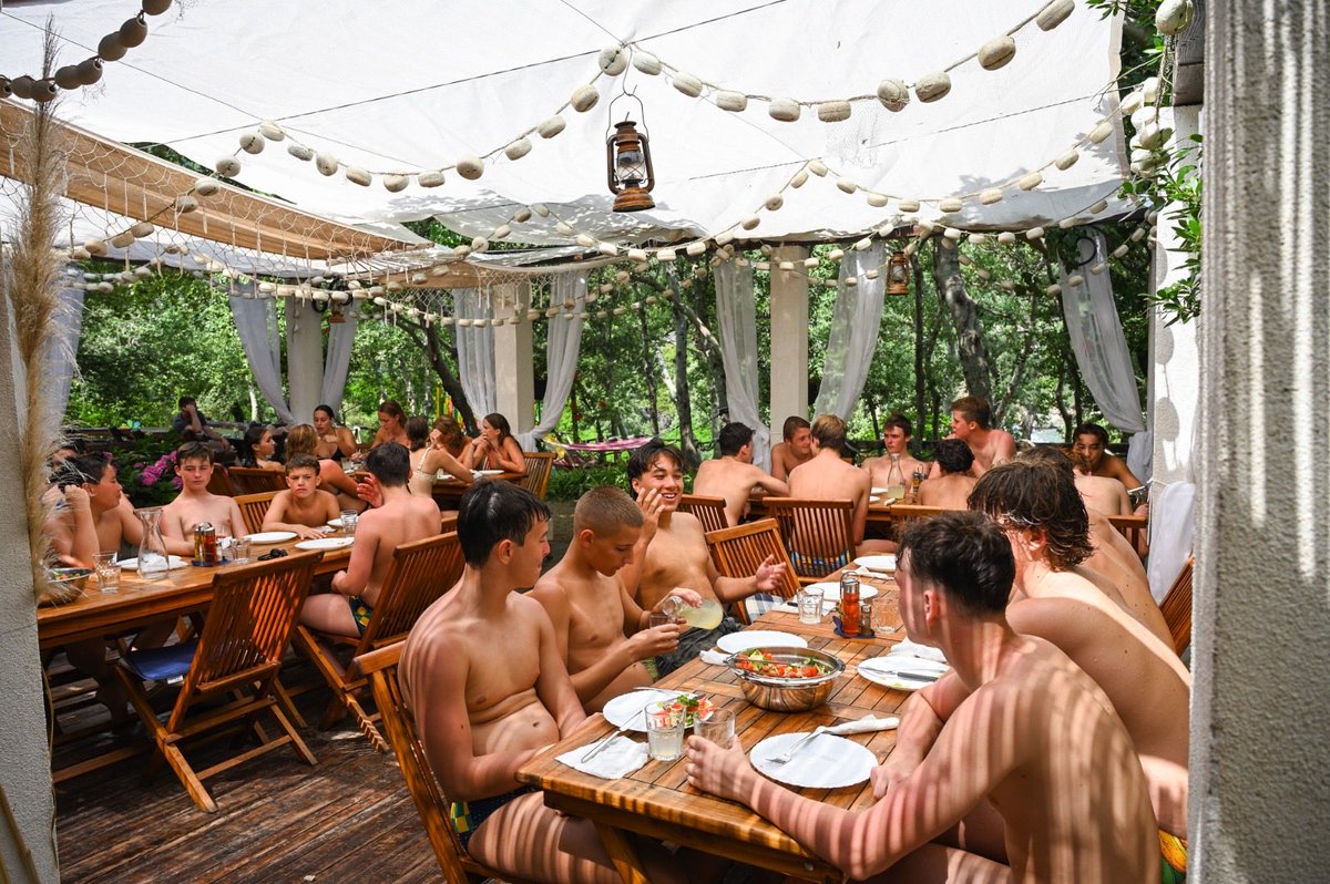 Global Wave Inc. tweet media