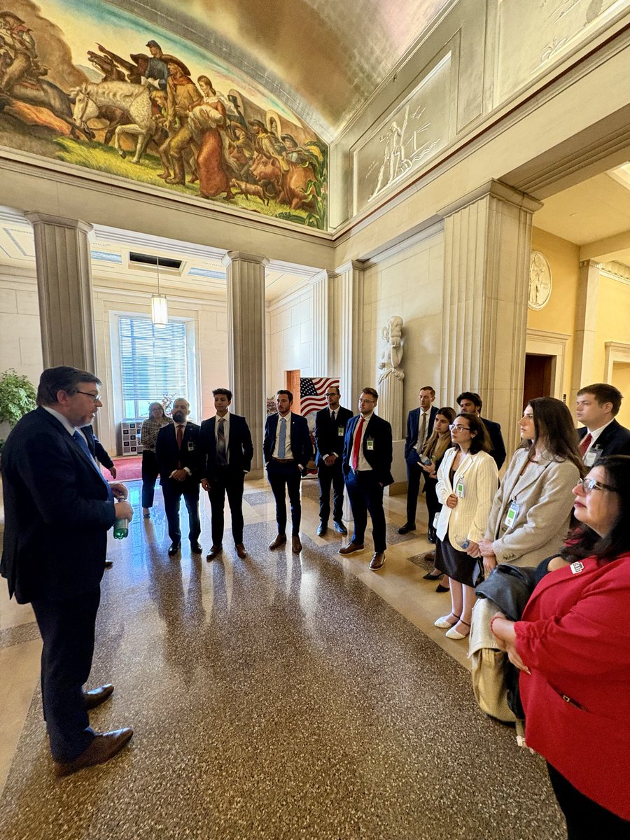 TarlikaNavarro's tweet image. From Dreams to Reality! Nothing gives me more joy than to reward our top STU Law Students with a trip to DC 🥰❤️ to visit the Supreme Court and the Department of Justice

Thank you to President Armstrong @stuprez 🇺🇸@hunter_pollack the Department of Justice, 🇺🇸Attorney General…
