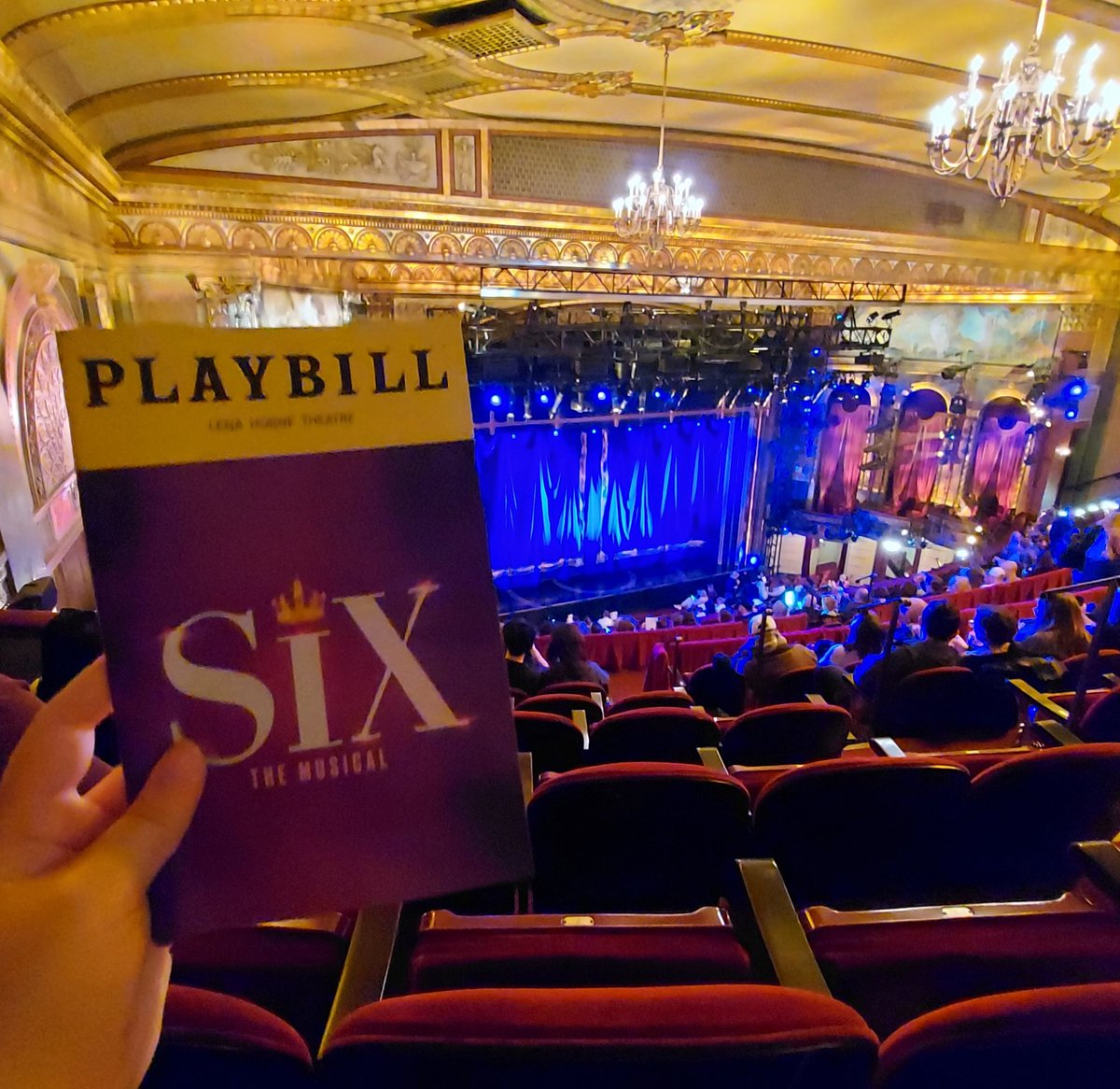 Megami33's tweet photo. Fun time in my city with the boys! Got to check out the con a bit & even catch a show! I'm looking forward to the rest of the weekend! 💖🗽🎭 #aphcrew #newyorkcomiccon #aphtwt #sixmusical #NYCC https://t.co/t9Q4MtiihA