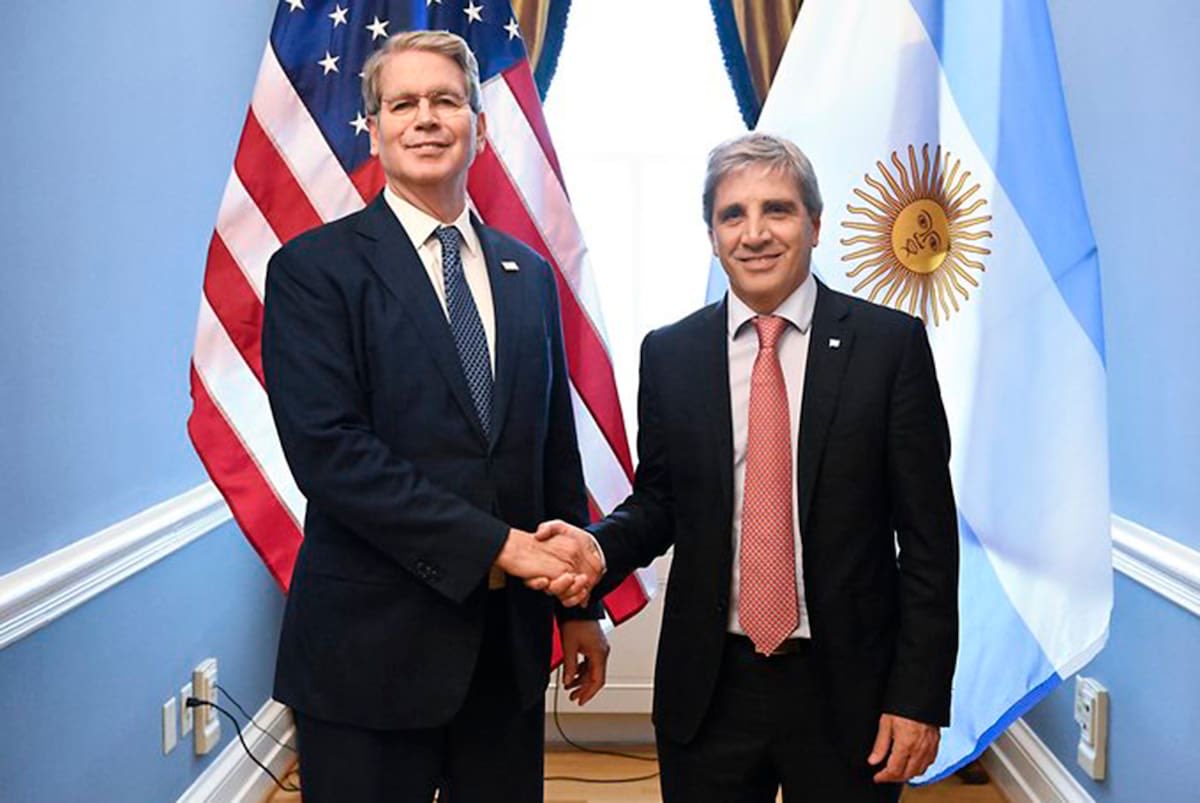 Hoy el Tesoro de Estados Unidos al anunciar el swap reconoció su intervención en el mercado de cambios argentino. 
El objetivo es que el gobierno de Milei llegue a las elecciones con el dólar en el techo de la banda para sostener la bicicleta financiera y los negocios de unos