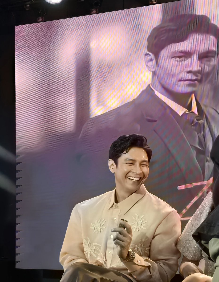 JOSEPHaholics's tweet photo. Mga ngiting nakakainlove

KABANATA ANIM TAMPUHAN SA HARANA
#ILoveYouSince1892
#JosephMarco https://t.co/6FOLIY5tHr