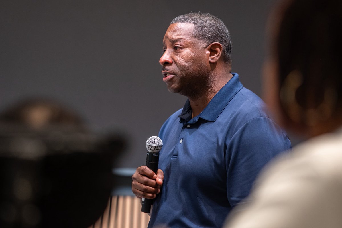Flew to Omaha this past weekend to visit Officer Brown— one of our own who was seriously injured in the line of duty. I had the honor of draping him with The Wounded Blue’s Blue Heart Award.