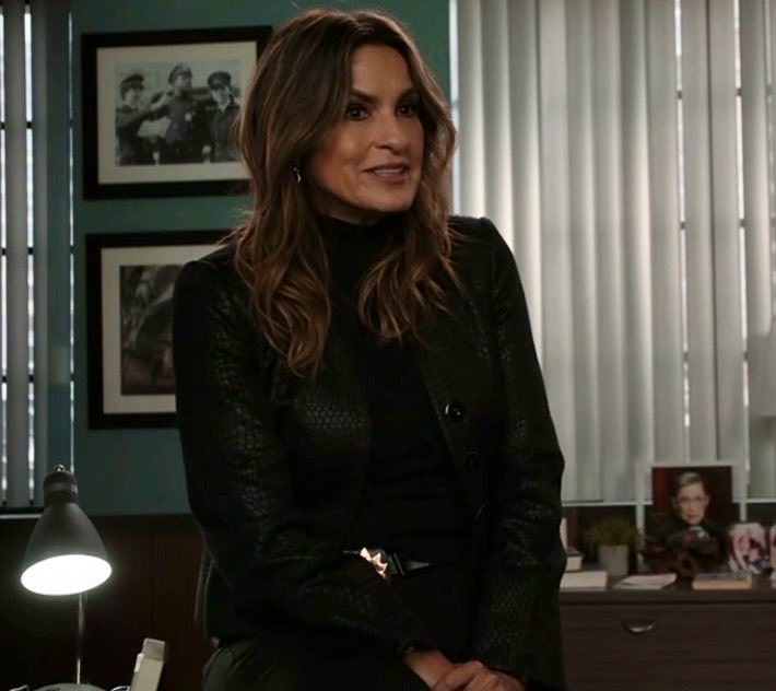 BENSON 

#SVU27